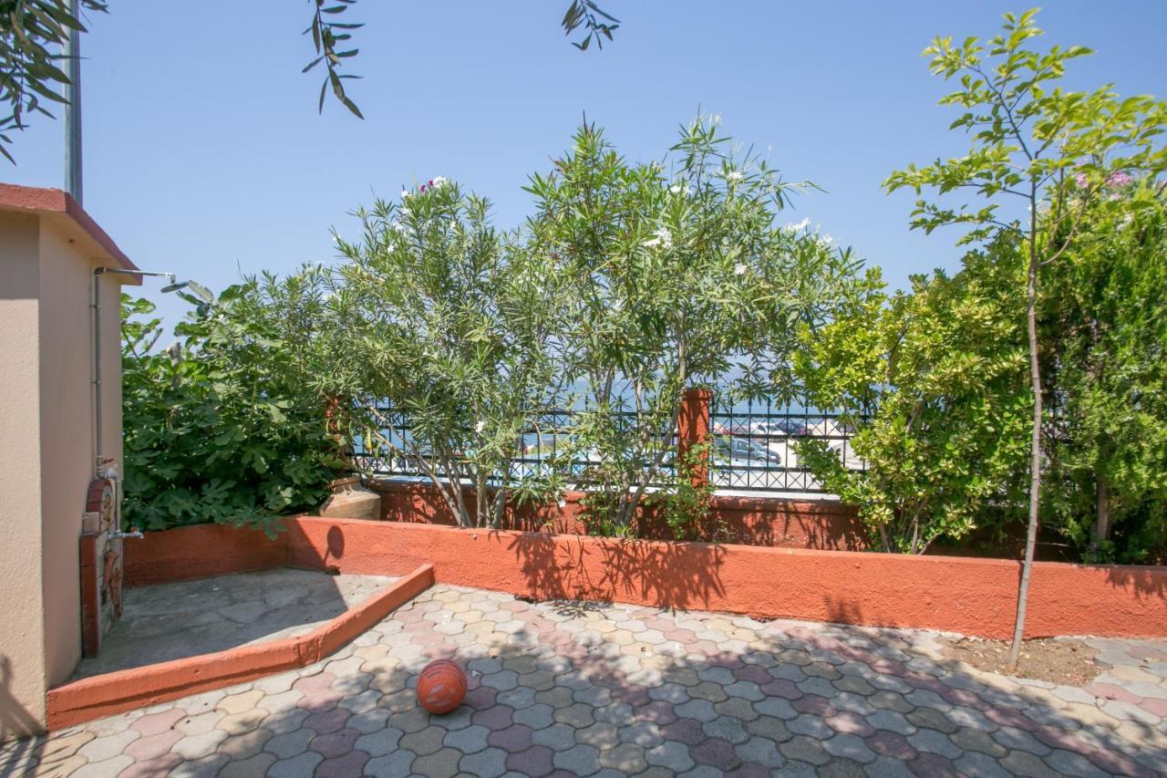 פוטוס Elvetia Villa מראה חיצוני תמונה
